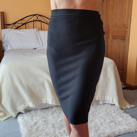 AKIRA Chicago Red Label Black Bodycon Stretch Pencil Skirt, Size Small - Picture 3 of 11